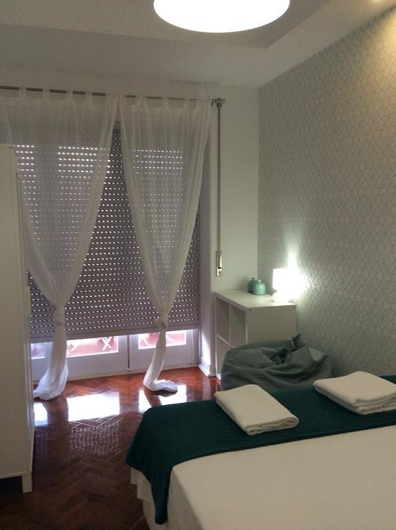 4U Lisbon IV Guesthouse Airport מראה חיצוני תמונה
