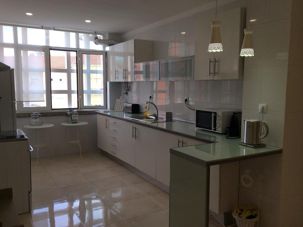 4U Lisbon IV Guesthouse Airport מראה חיצוני תמונה