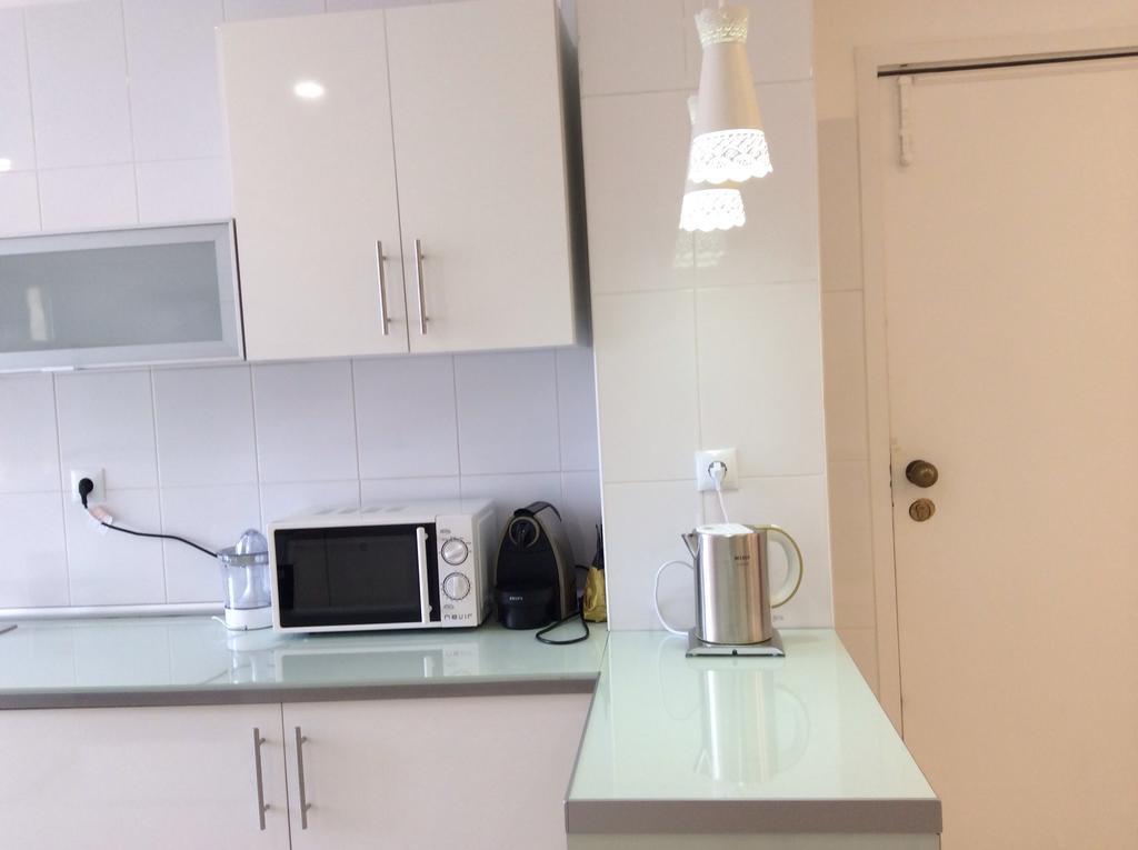 4U Lisbon IV Guesthouse Airport מראה חיצוני תמונה