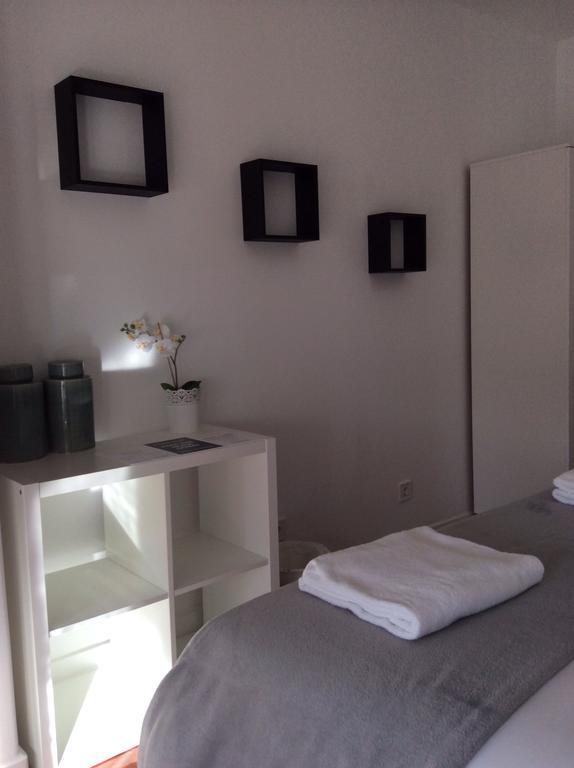 4U Lisbon IV Guesthouse Airport מראה חיצוני תמונה
