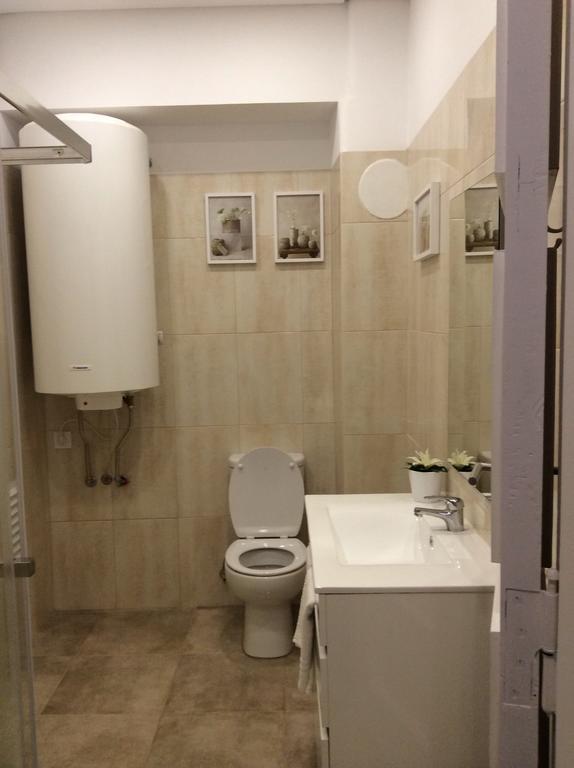 4U Lisbon IV Guesthouse Airport מראה חיצוני תמונה