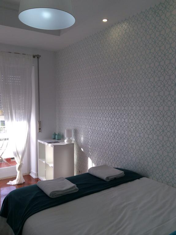 4U Lisbon IV Guesthouse Airport מראה חיצוני תמונה