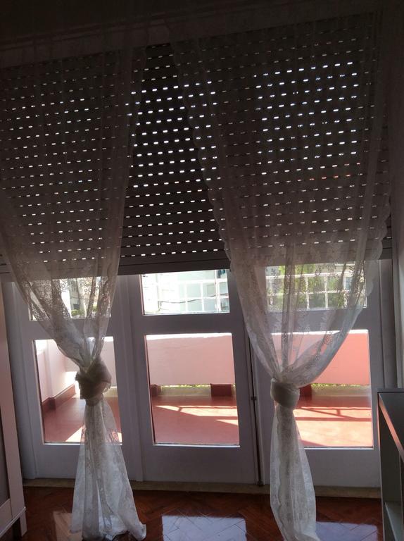 4U Lisbon IV Guesthouse Airport מראה חיצוני תמונה