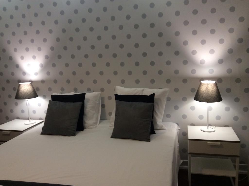 4U Lisbon IV Guesthouse Airport מראה חיצוני תמונה